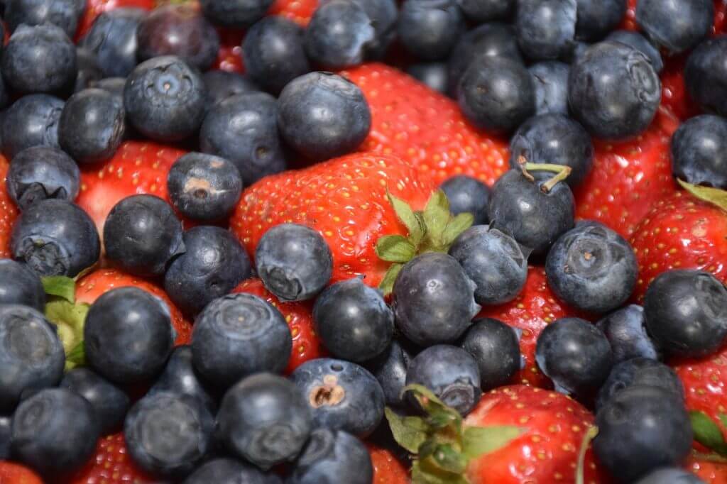 fruits, blueberries, strawberry