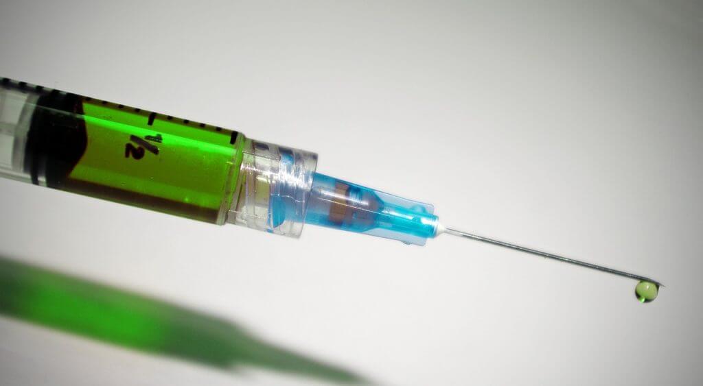 syringe, healthcare, needle-417786.jpg